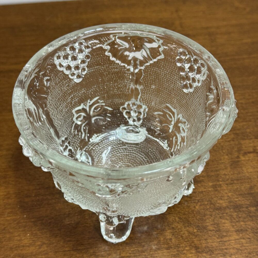 Vintage Footed Glass Candy Dish Raised Grapes Clear 4"w x 3.5"h Jeannette - Picture 3 of 6